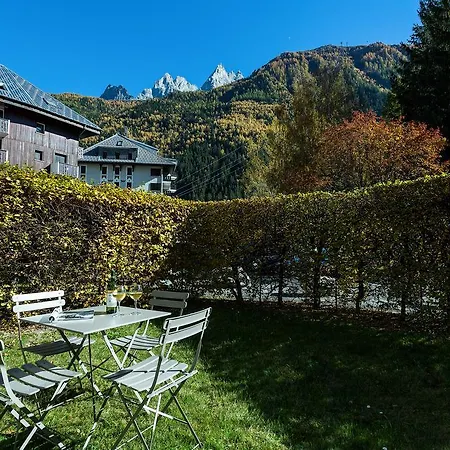 Apartment Triolet Jardin - Garden With Mont Blanc Views Chamonix Exterior photo